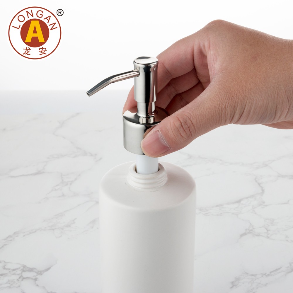 TC03 Modern Simple White And Black Ceramic Soap Dispenser Liquid Soap Dispenser