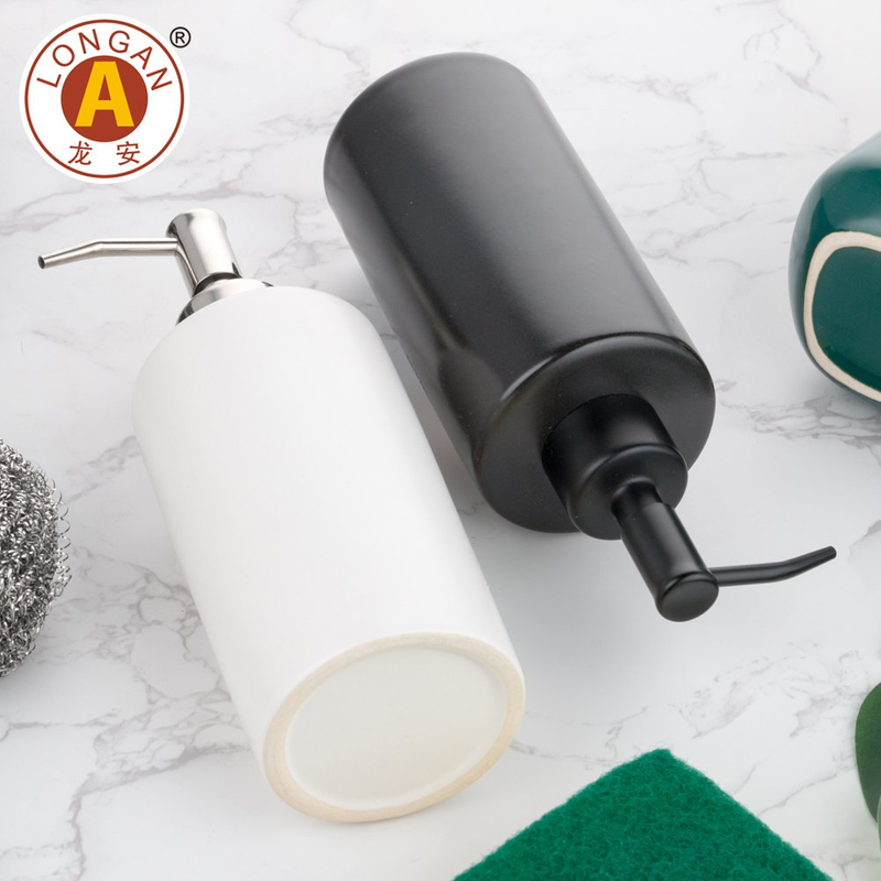 TC03 Modern Simple White And Black Ceramic Soap Dispenser Liquid Soap Dispenser